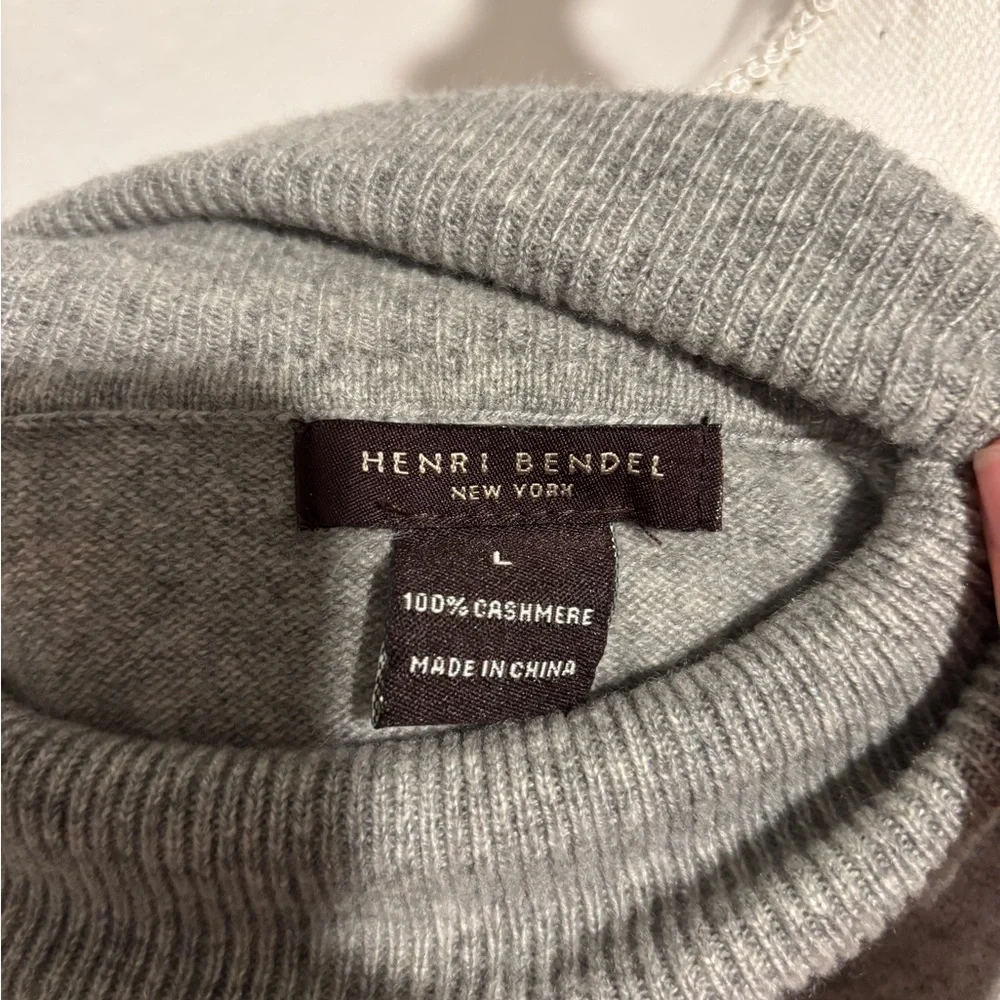 Henri Bendel 100% Cashmere Classic Gray Turtleneck Sweater sz Large